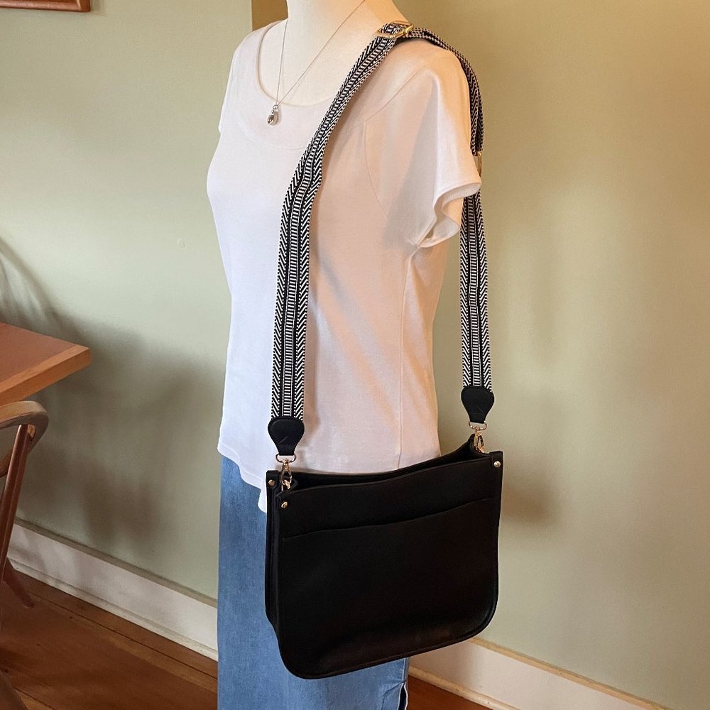 Beautiful Vegan Boho Crossbody Handbag and Purse Set (Black) - Picture 3 of 11